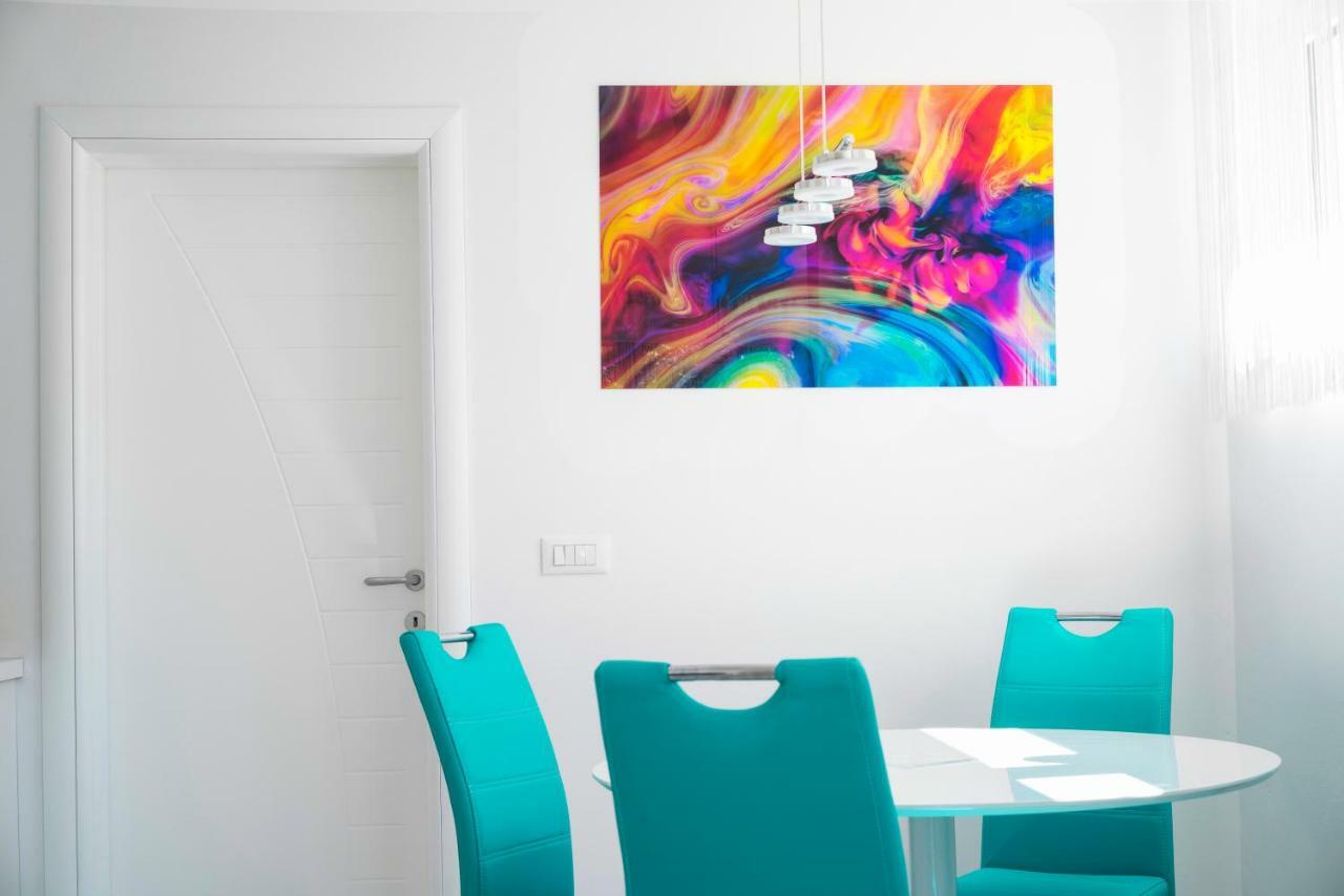 Magenta, Terrace, Free Parking Apartment Izola