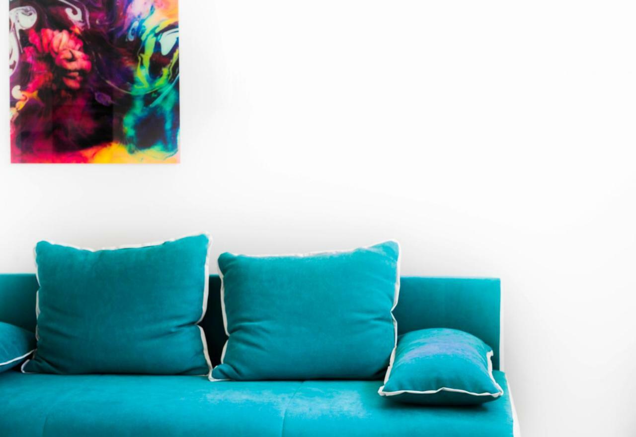 Magenta, Terrace, Free Parking Apartment